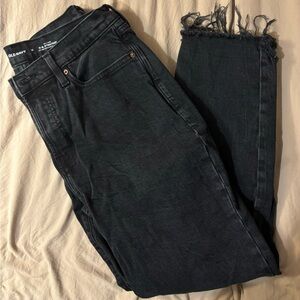 Dark grey high waisted OG straight ankle jeans!